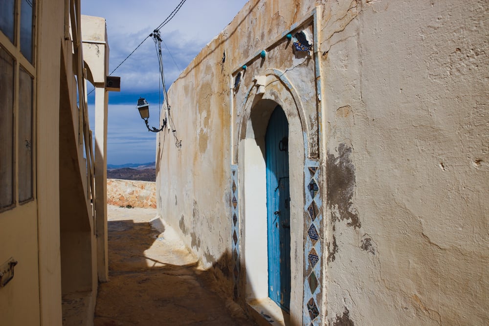 من أقدم القرى الأمازيغية.. اكتشف روائع تكرونة في تونس على هضبة ارتفاعها 300 متر
