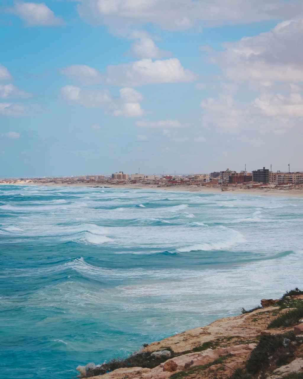 شاطئ عجيبة في مصر