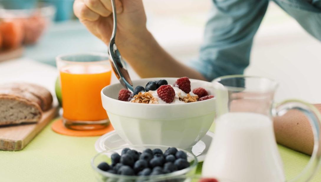 دراسة حديثة تكشف أبرز مخاطر عدم تناول وجبة الفطور