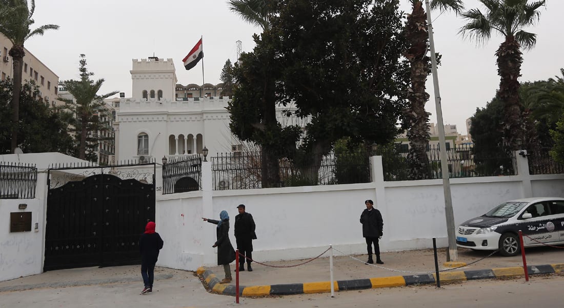 مصر: عودة 11 دبلوماسيا من ليبيا بعد اختطاف 5