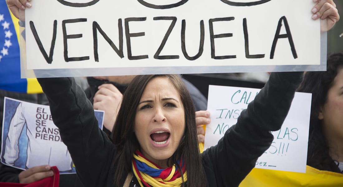 مظاهرات فنزويلا.. تراشق كلام بين أوباما ومادورو وإسقاط التهم عن لوبيز
