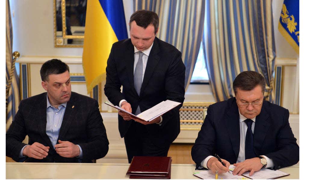 المعارضة الأوكرانية تنتزع اتفاقا ينهي الأزمة ويلبي المطالب