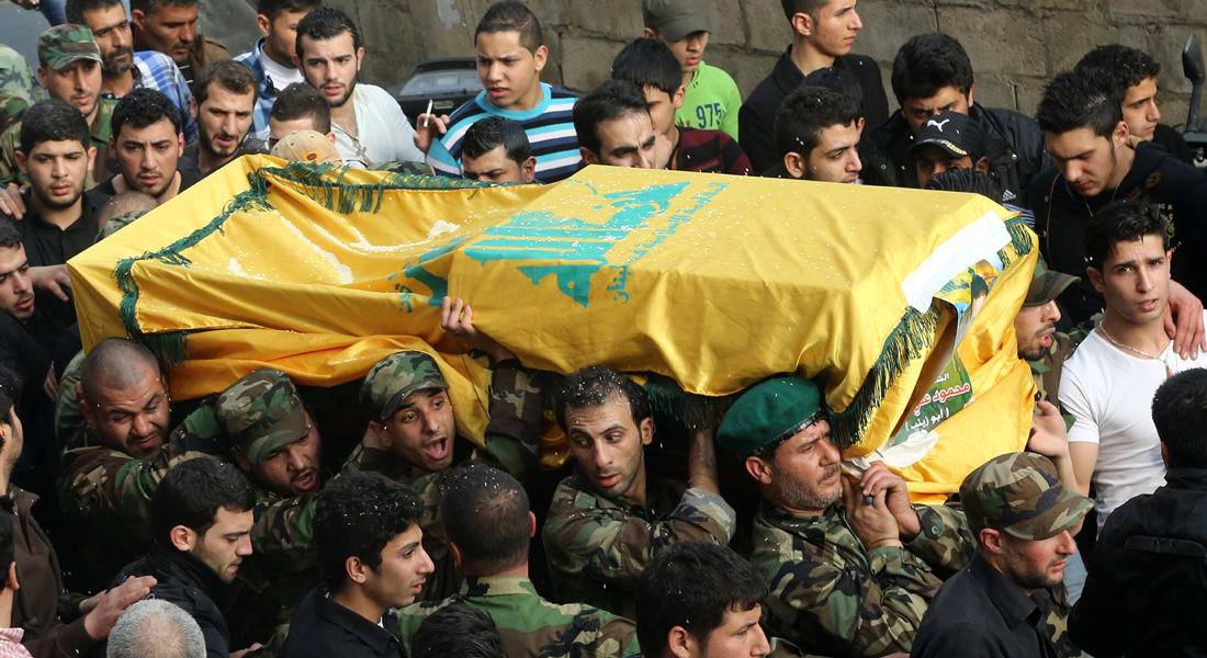 قتيل بظروف غامضة في بيروت يشعل "حرب الأناشيد" بين السنة والشيعة
