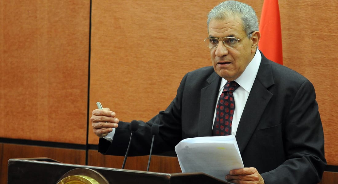 حكومة مصر تقر قانون الانتخابات.. ومحلب باختصاصات رئاسية