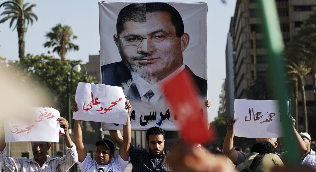 وزير داخلية مصر الأسبق: مرسي طلب إطلاق مبارك مقابل المال