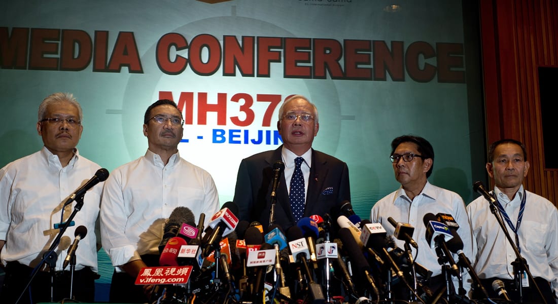 رئيس الحكومة الماليزية: تصرف متعمد داخل الطائرة المختفية وتركيز على الطاقم والركاب