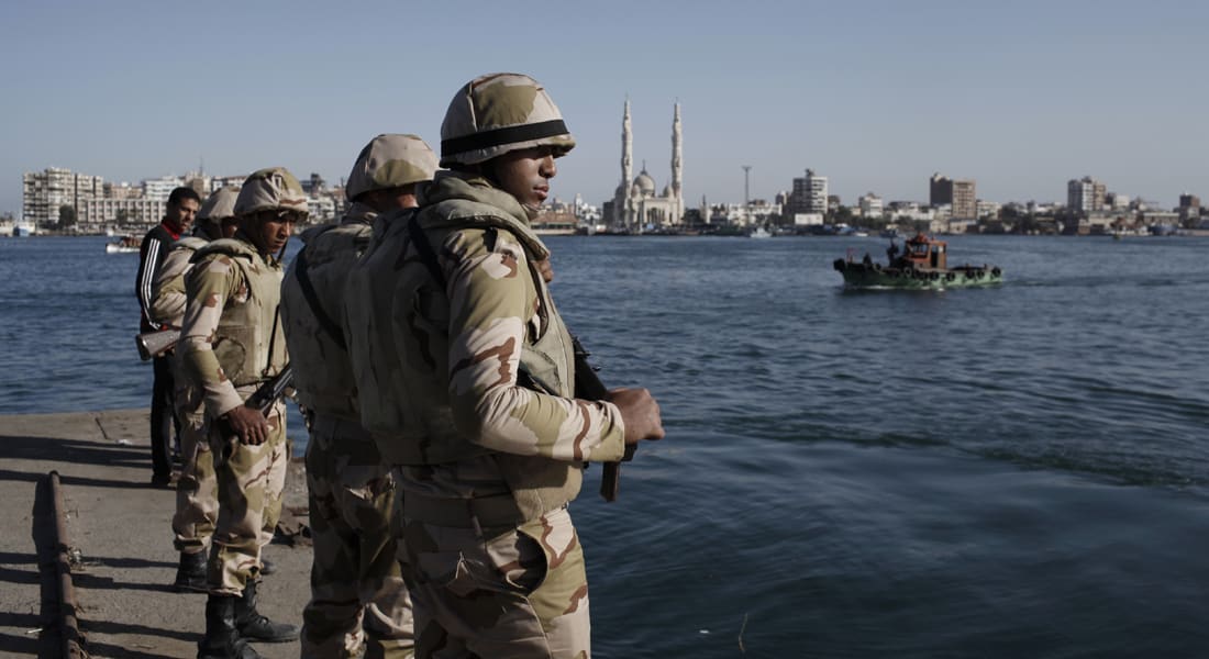 مصر.. محكمة جنائية تقضي بإعدام 26 متهماً بـ"خلية قناة السويس"