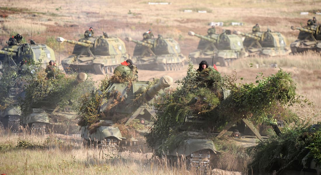 مصدر: 30 ألف جندي روسي ومجنزرات ومدفعية على حدود أوكرانيا
