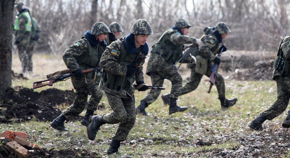 أوكرانيا: تحركات غير واضحة لقوات روسية وموسكو تقول إنه انسحاب لكتيبة مشاة