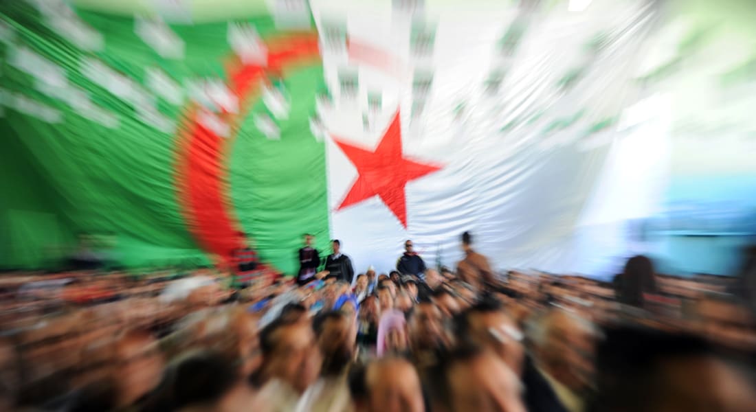 كرسي رئاسة الجزائر يخلق فتنة بين المرشحين الستة
