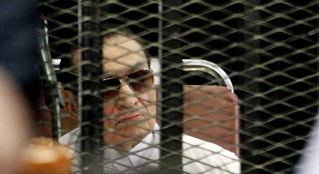 تأجيل محاكمة مبارك.. واتهام التلفزيون المصري بـ"عدم الحيادية"