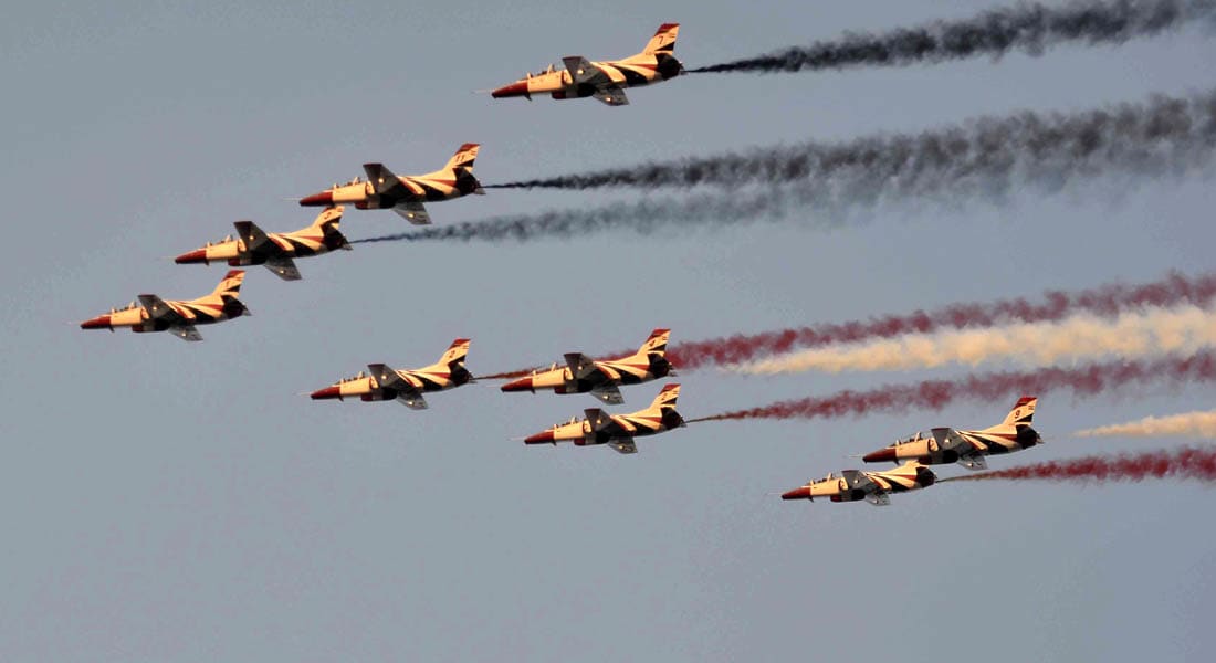 طائرات مقاتلة مصرية لأول مرة في سماء البحرين