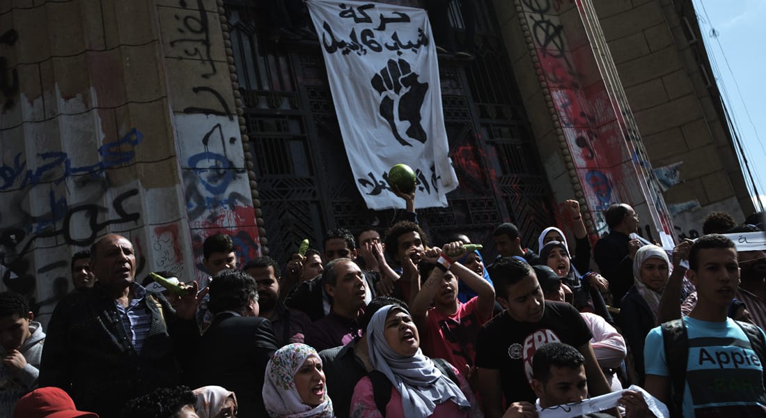 حظر "6 أبريل".. هل بدأت "معركة تصفية القوى الثورية" بمصر؟