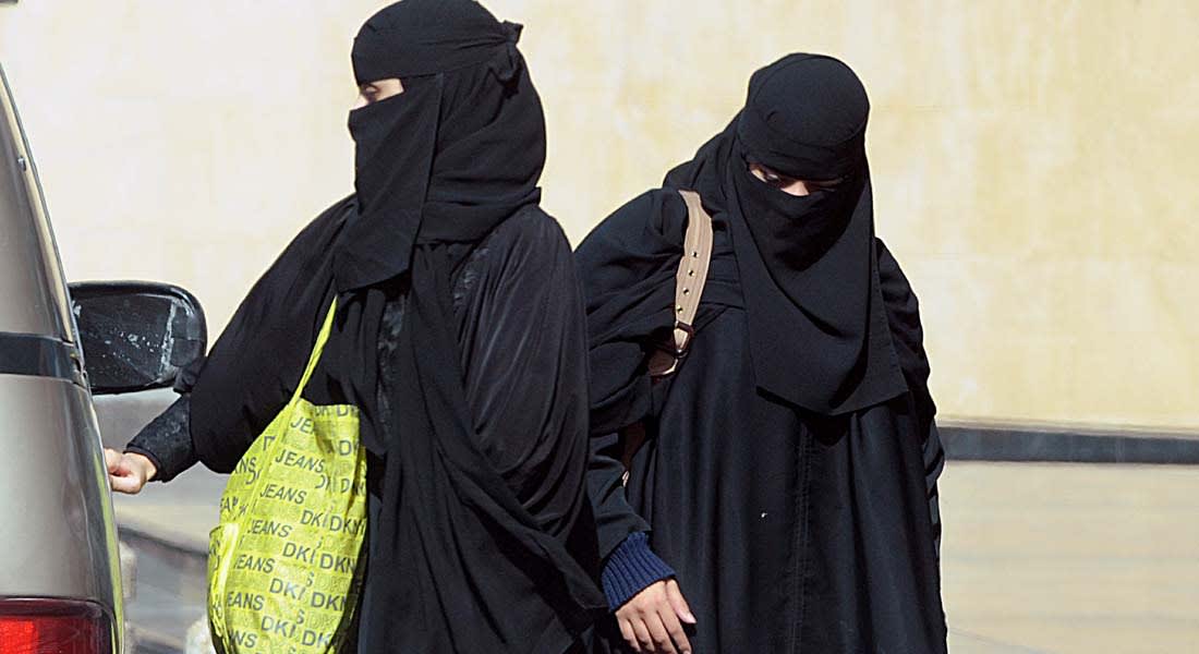 السعودية: البصمة في المحاكم "لرفع الحرج" عن النساء بكشف الوجه