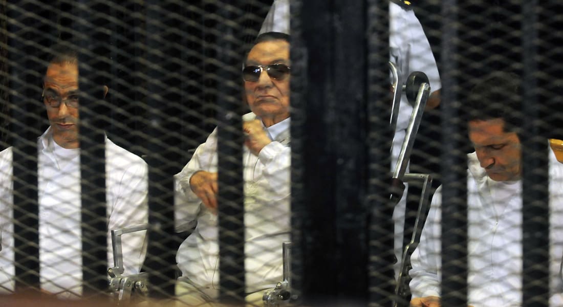 محكمة القرن.. اتهام الإخوان و"مندسين" بقتل المتظاهرين لـ"إسقاط" مصر