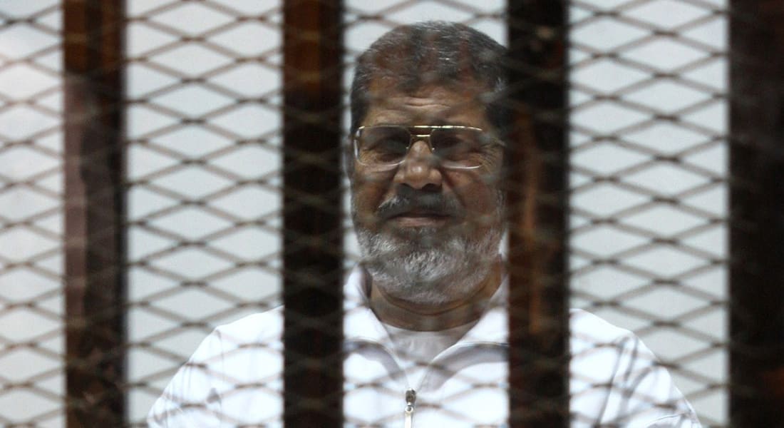 قضية "الاتحادية".. المحكمة تأمر بضم خط سير مرسي واتصالات المتهمين