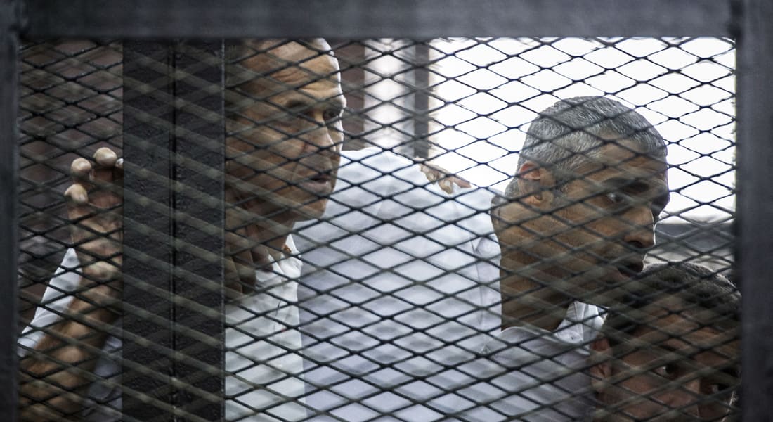 مصر ترفض انتقاد الخارج لنظامها القضائي بعد الأحكام على صحفيي الجزيرة