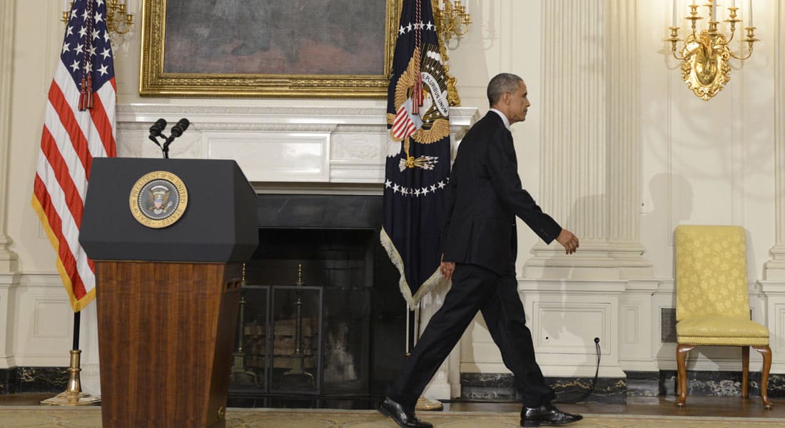 طفل رضيع يخترق أمن البيت الأبيض ويؤخر كلمة أوباما حول العراق 