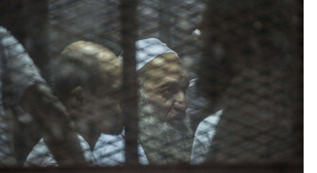 شقيق أيمن الظواهري بين 68 متهما بإنشاء تنظيم إرهابي أمام القضاء المصري مجددا