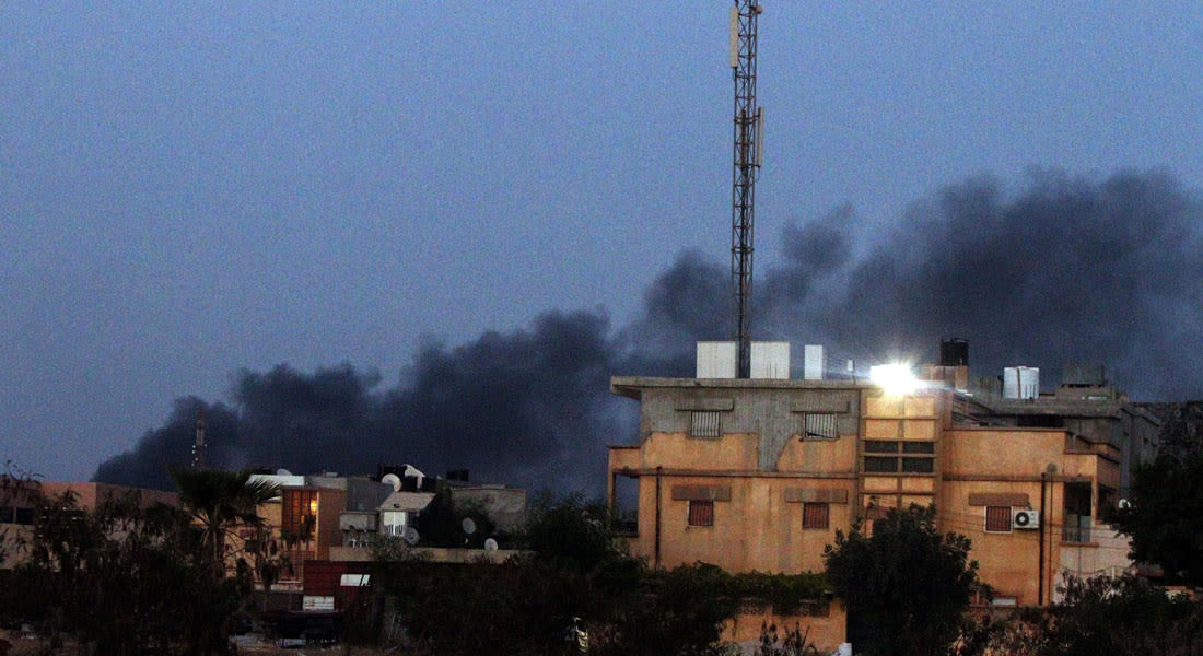 "فجر ليبيا" تسيطر على مطار طرابلس.. واستمرار قصف "الطائرات المجهولة"