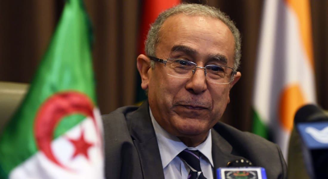 الجزائر تحرر دبلوماسييها المختطفين بمالي وتؤكد مقتل اثنين