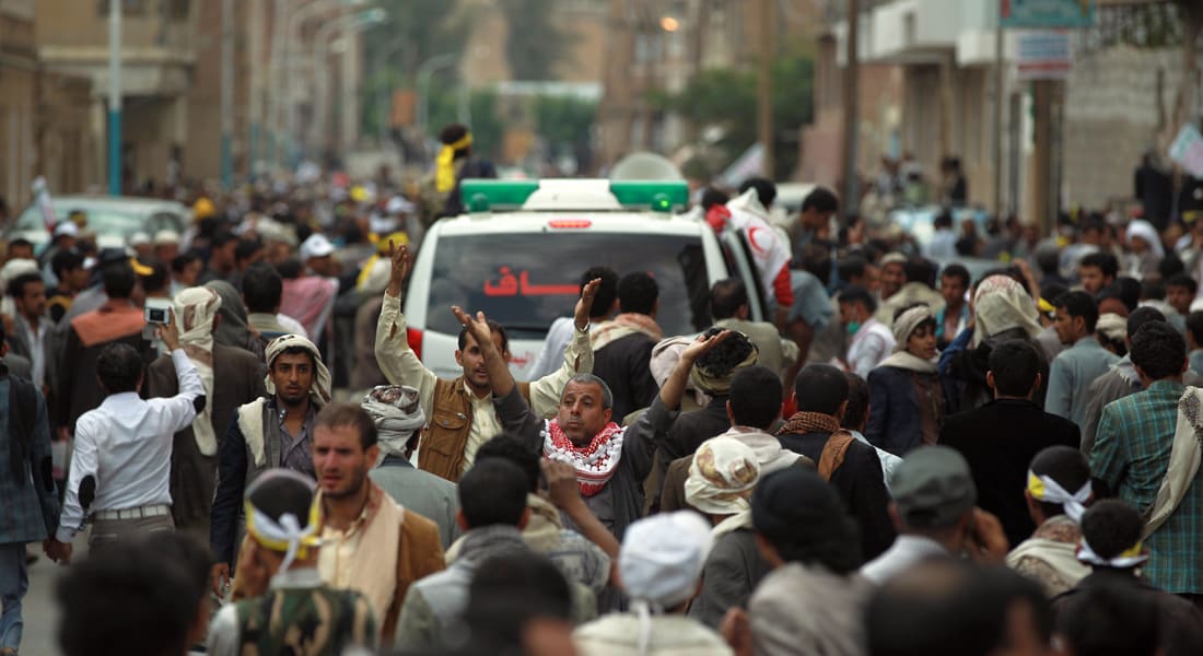 اليمن: قتلى بين صفوف متظاهرين حوثيين وتبادل إطلاق نار في مدخل العاصمة الجنوبي