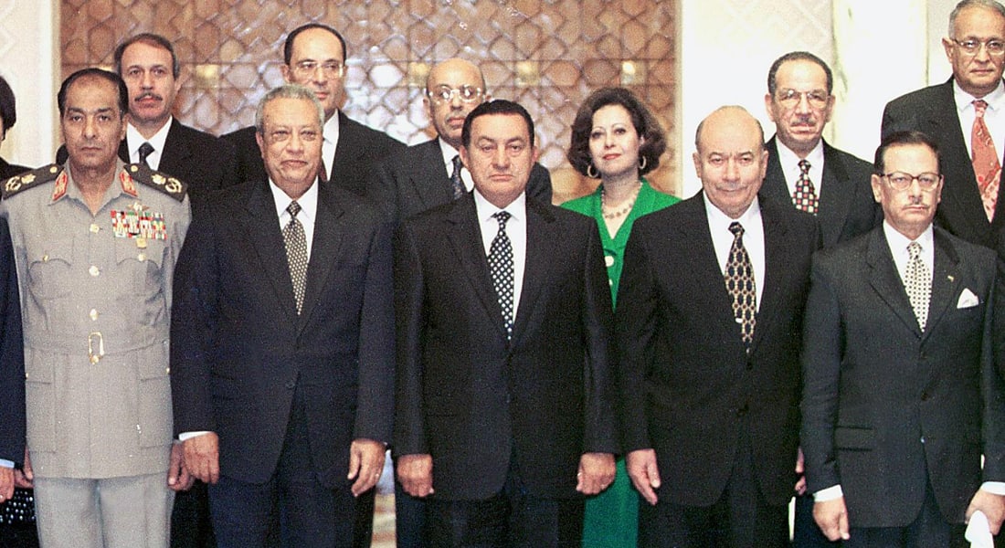 وفاة رئيس وزراء مصر الأسبق عاطف عبيد دون الفصل بقضية "البياضية"