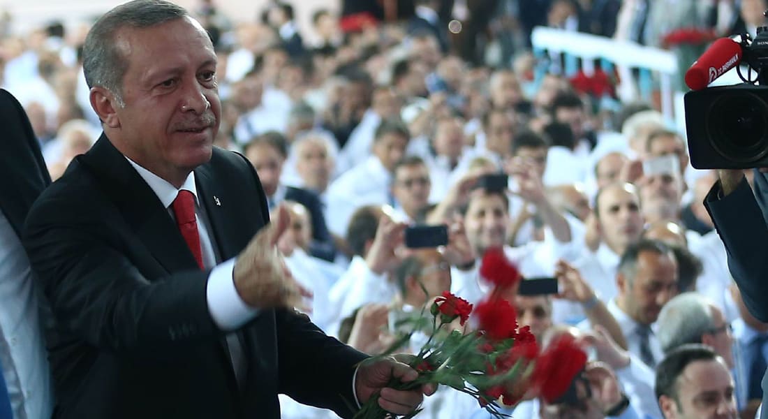 تركيا: "بنك آسيا" يرد على حملة "تخويف العملاء" وأردوغان يحذر "فيتش" و"موديز" من مغبة السياسة