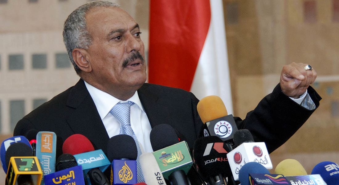 صحف: صالح يهرب من الحوثيين إلى إثيوبيا ومخاوف من تسلل إيبولا للمغرب