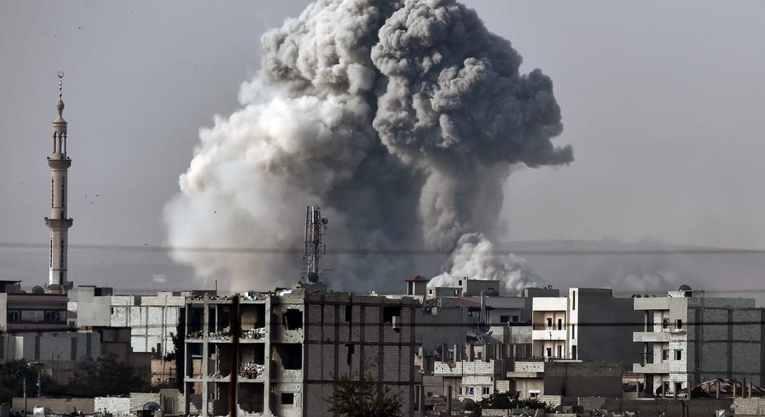 معركة "كوباني".. 18 غارة للتحالف على مواقع "داعش" والأكراد يستعيدون 3 مواقع