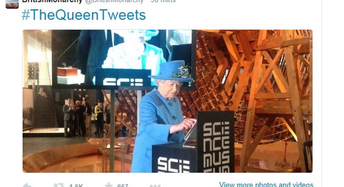 للمرة الأولى .. ملكة بريطانيا تغرد على تويتر