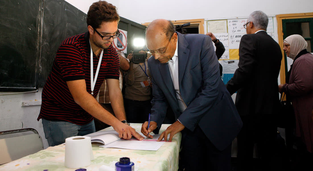 أجواء انطلاق عمليات الاقتراع في انتخابات تونس 
