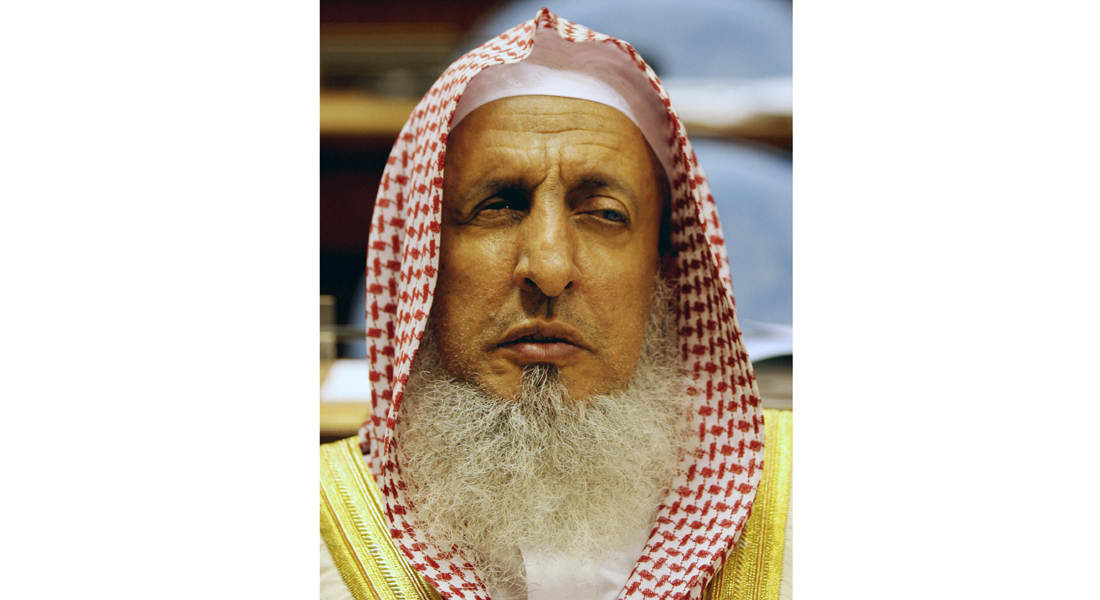 مفتي السعودية يرد على المكذبين بصوم عاشوراء: هذا "زيغ بالقلب" ومن يطعن بالبخاري جاهل أو منافق