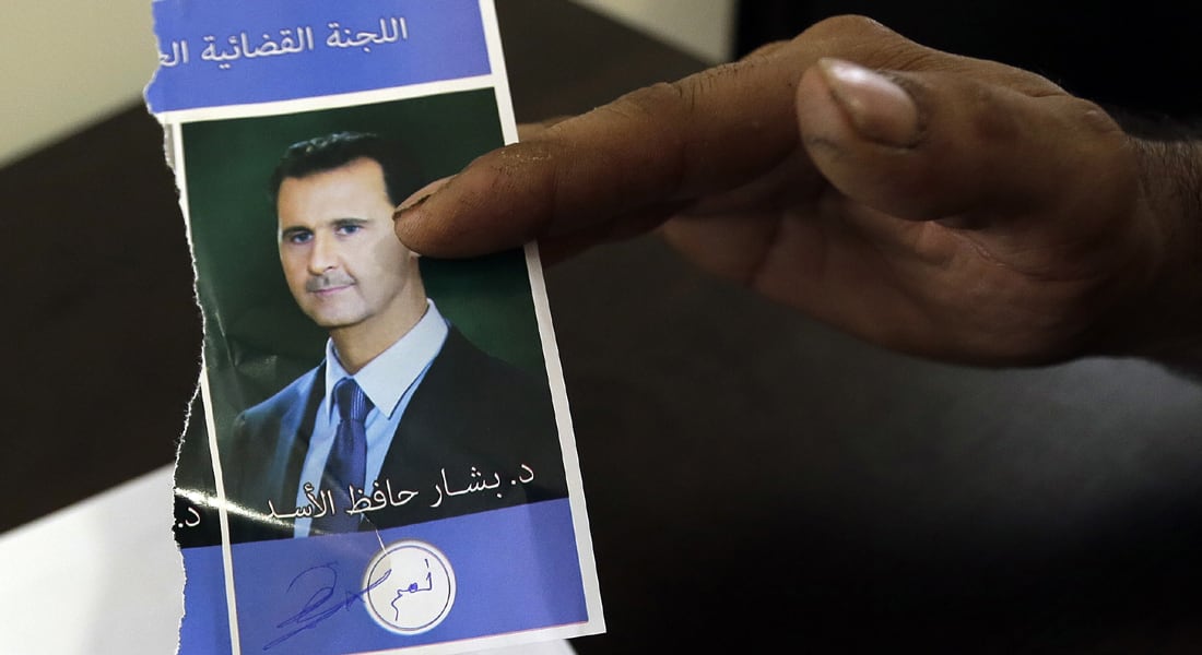 محلل سوري يتوقع اتفاق مصالحة يستبعد الأسد ترد عليه إيران بجيش رديف.. والنظام يعلن قتل مسلحين بحماة