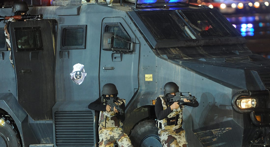 السعودية.. إصابة شرطيين في هجوم بالأسلحة النارية على دورية أمنية بالقطيف