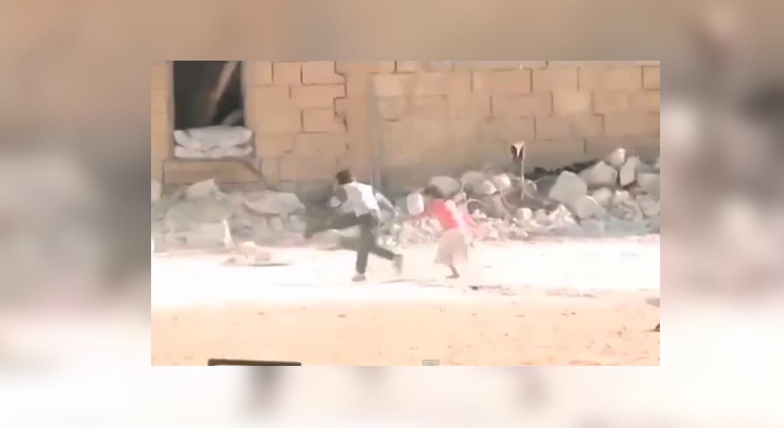 جدل بين مؤيدي وخصوم النظام بعد انكشاف حقيقة فيديو "الصبي السوري البطل"
