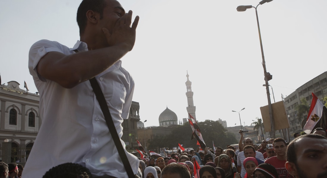 مصر: فضيحة جنسية لرجل ملتح تتحول لأبرز جبهات المواجهة بين السلفيين والأحزاب.. و"النور" يندد بـ"المشوهين"
