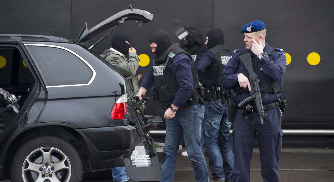 الادعاء الهولندي: اعتقال فتاة بمطار شيبول للاشتباه بصلتهما بمجموعات إرهابية بسوريا