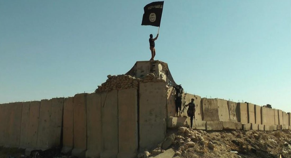 صحف العالم: "توتنام آية الله" يبرر قتل مناهضي"داعش".. 13 ألف "مستعبد" ببريطانيا