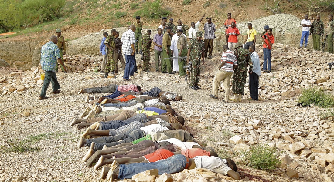 كينيا.. 36 قتيلاً من غير المسلمين بـ"مجزرة انتقائية" وإقالة أكبر مسؤول أمني