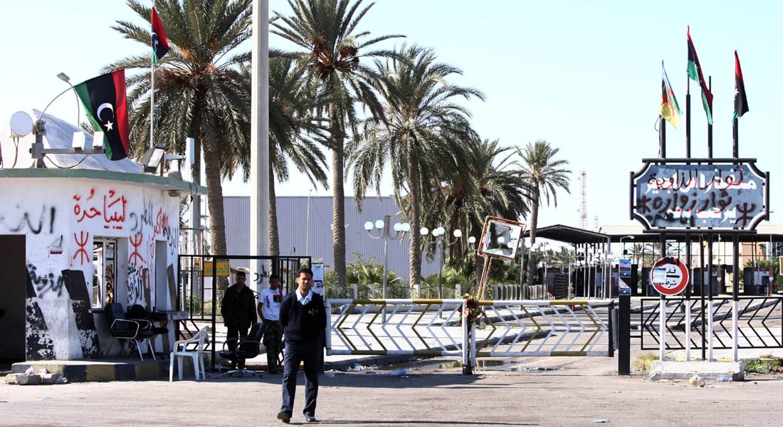 ليبيا: 15 قتيلاً بينهم 3 مصريين بقصف قرب معبر "رأس جدير" على الحدود مع تونس