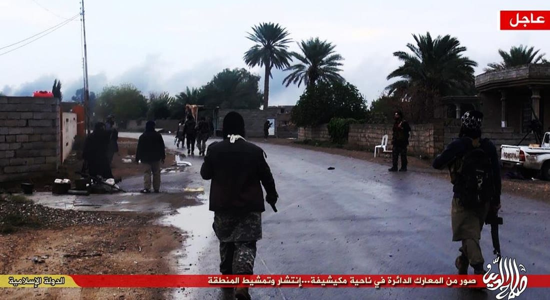المرصد: العثور على 230 جثة بمقبرة جماعية قضوا على أيدي داعش بريف دير الزور