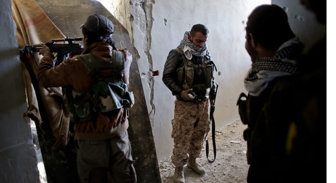 "داعش" يتراجع أمام هجمات الأكراد في كوباني والحسكة وقتلى في غارات على الرقة