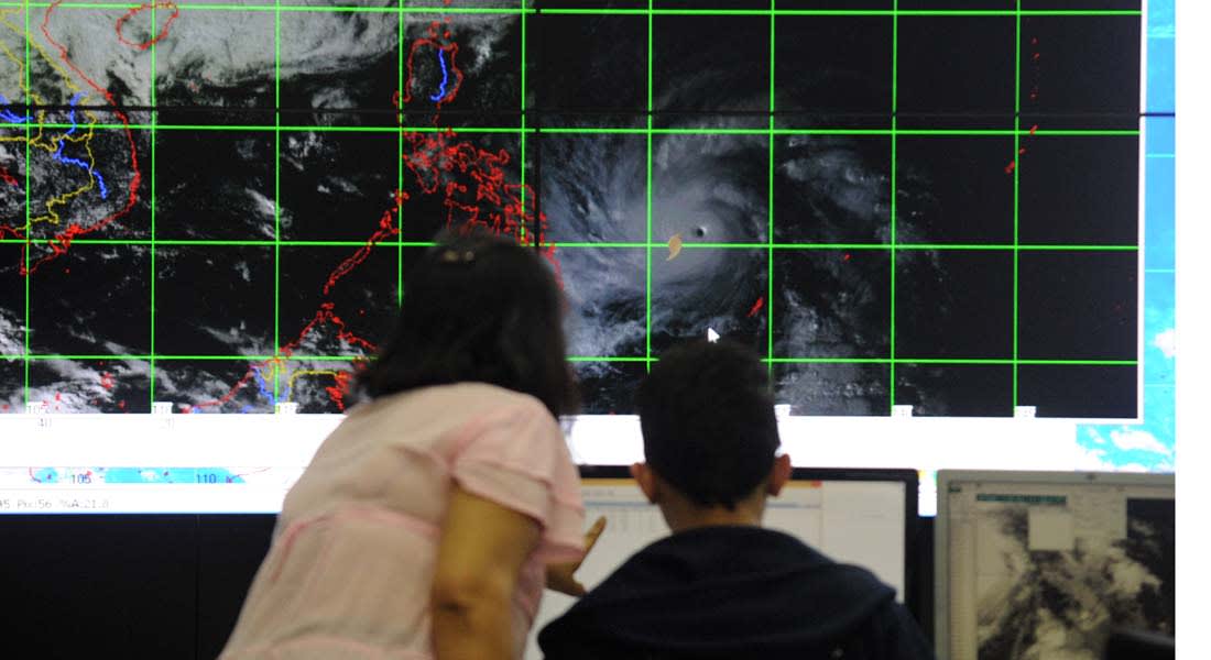 فلبينيون يترقبون الموت والدمار مع تقدم إعصار "هاغوبيت" على خطى "هايان"