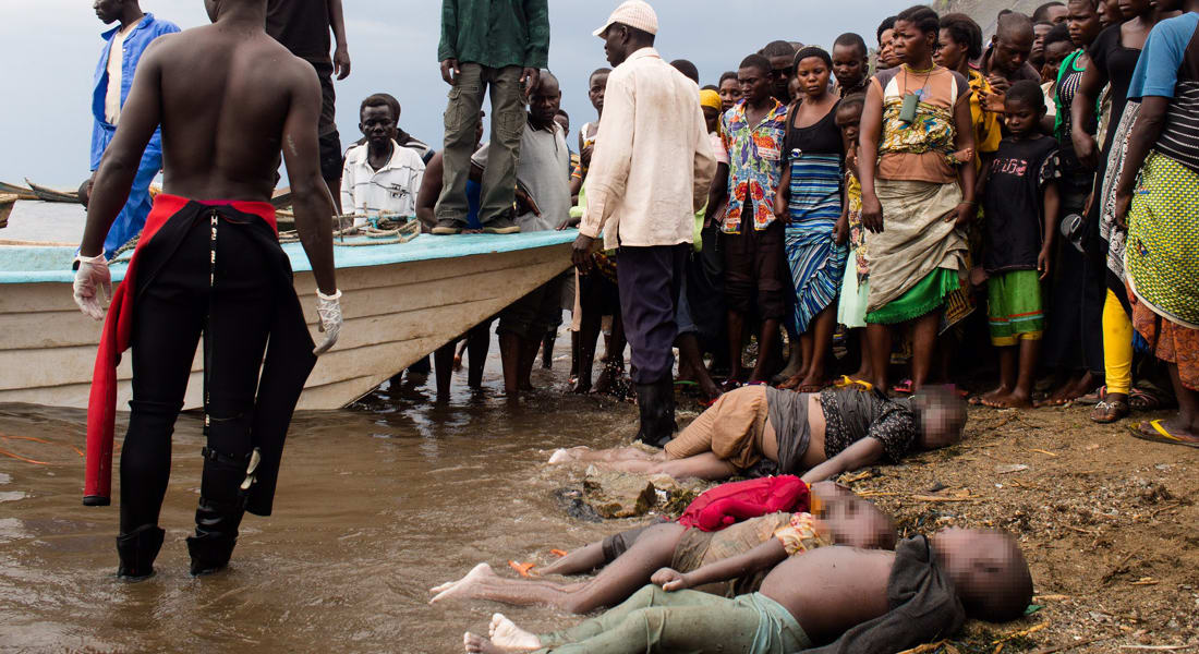 الكونغو: انتشال جثث 107 لاجئين غرقوا أثناء عودتهم من أوغندا 