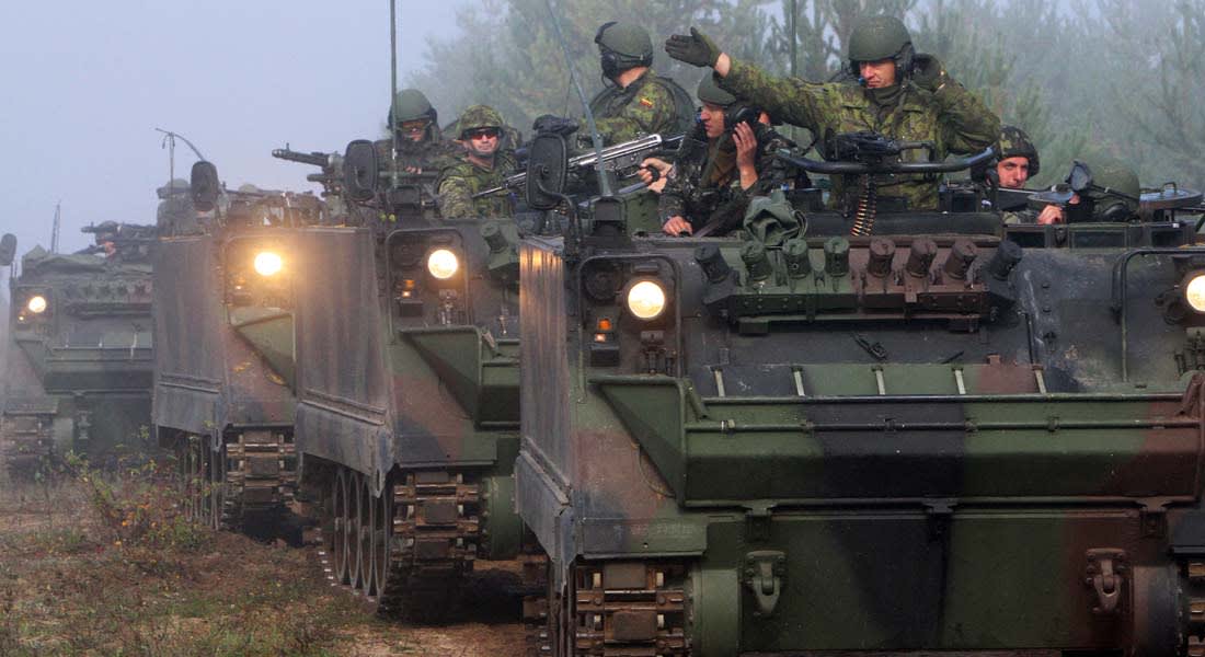 ياتسينيوك على لسان مدفيدف: تدخل الجيش الروسي بأوكرانيا محتمل