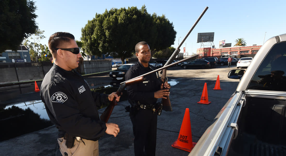 أمريكا.. مطاردة مشتبه بإطلاق النار على شرطيين في لوس أنجلوس واعتقال آخر