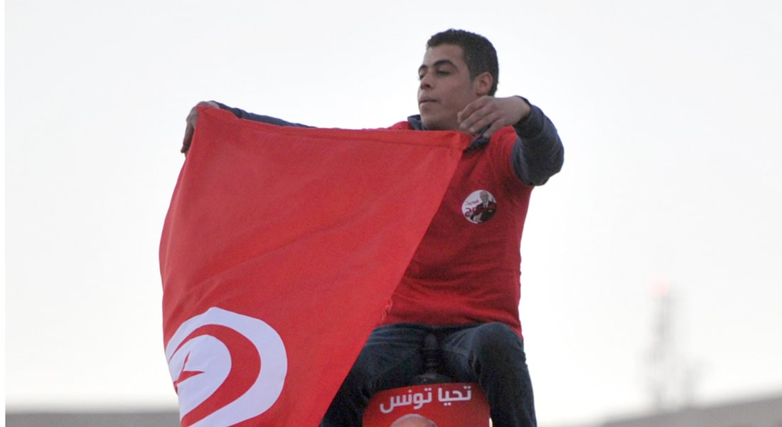 تونس تقترض مليار دولار من ثلاثة مصارف غربية