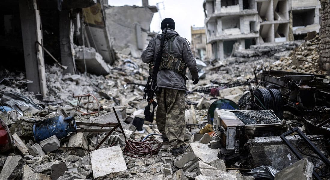 لماذا انسحب "داعش" من كوباني؟ .. مقاتلان من التنظيم يتحدثان عن تأثير الغارات