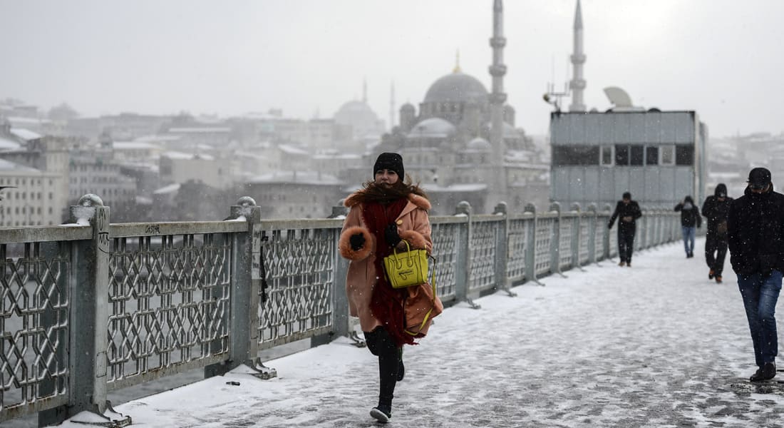 تركيا: تراجع البورصة والليرة بعد السيطرة على أكبر بنك إسلامي بالبلاد وخبراء يحذرون أردوغان